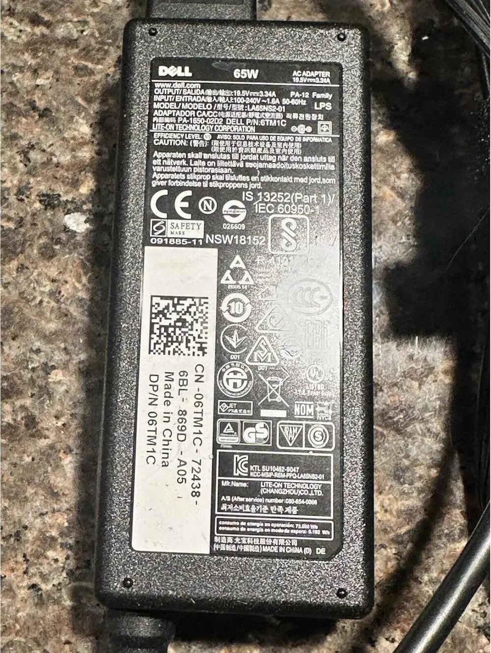 Genuine Dell 65W AC Adapter 19.5V 3.34A Laptop Charger LA65NS2-01 06TM1C